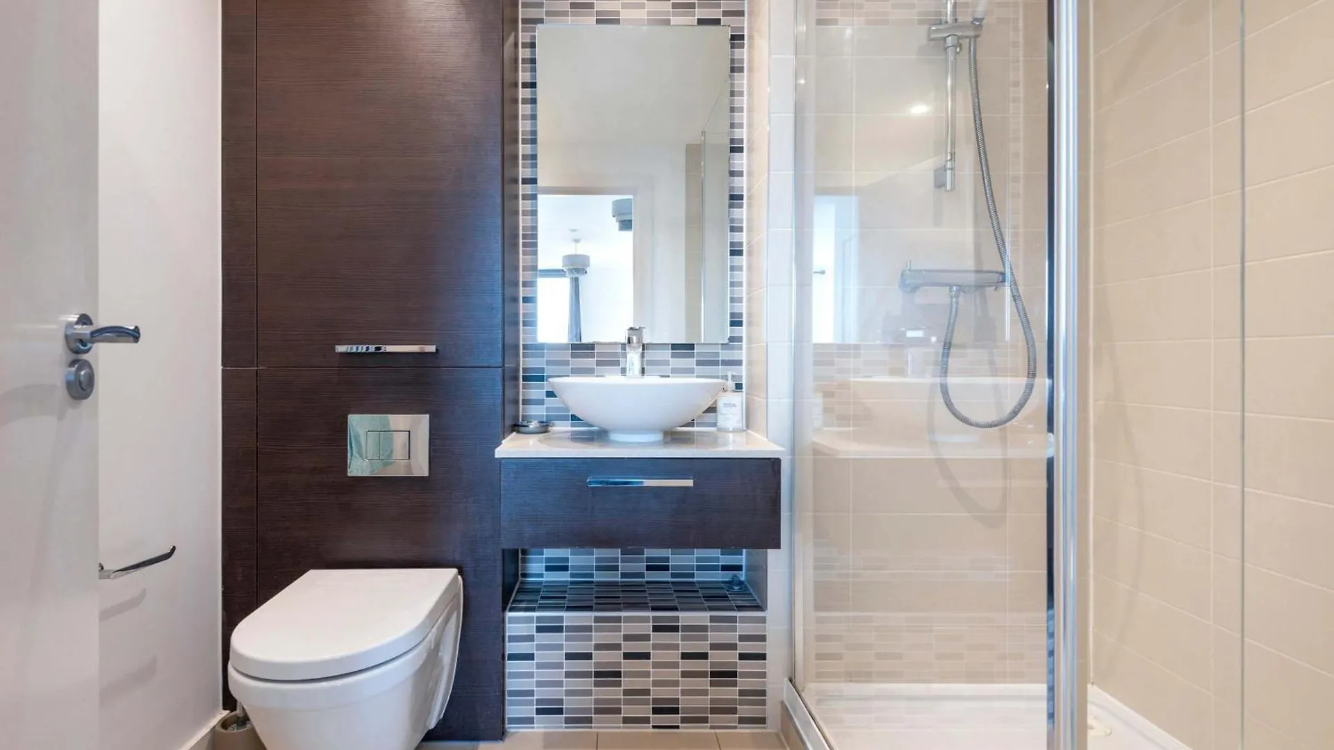 Brand-New Contemporary Flat In Bermondsey Apartment London