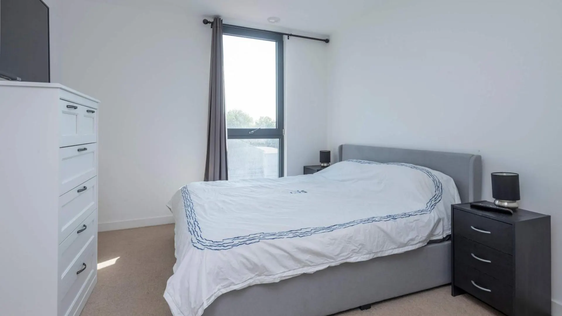 Brand-New Contemporary Flat In Bermondsey Apartment London
